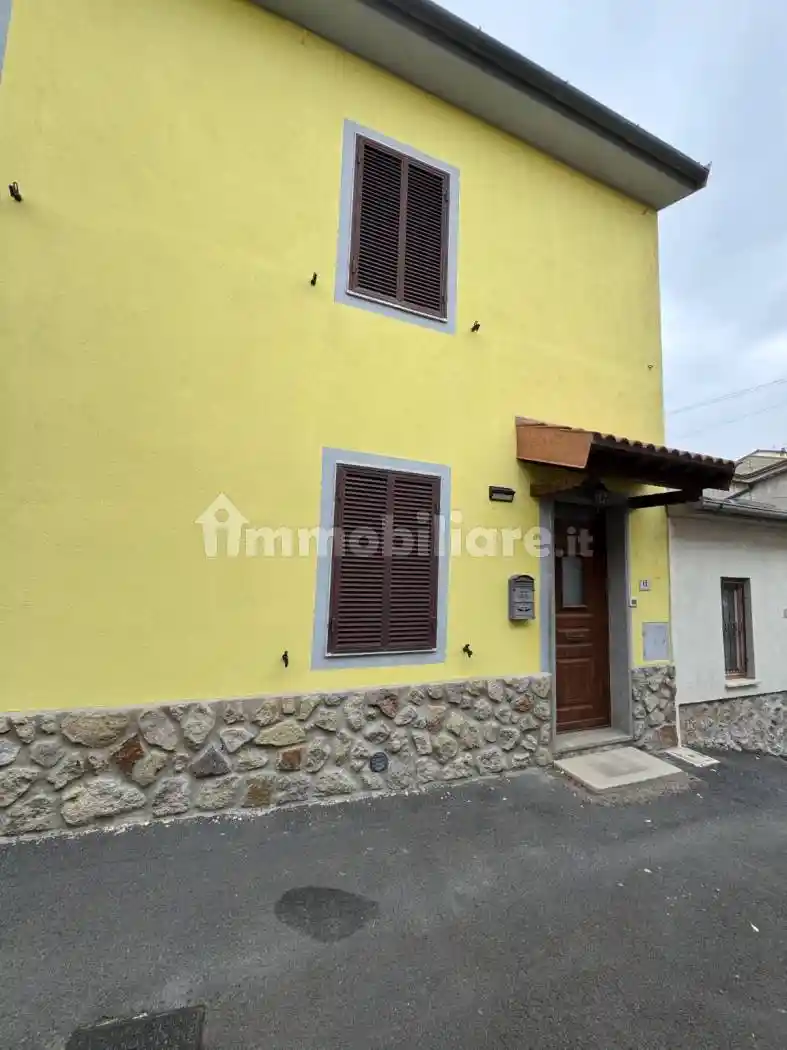 Villa in vendita a Santa Fiora