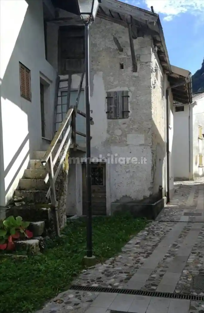 Rustico - Casale in vendita a Chiusaforte