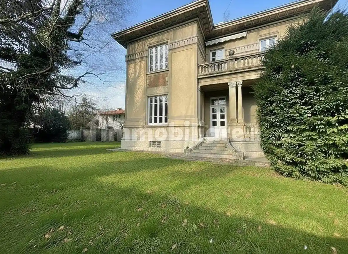 Villa in vendita a Rovellasca