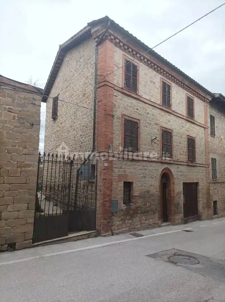 Casa indipendente in vendita a San Ginesio