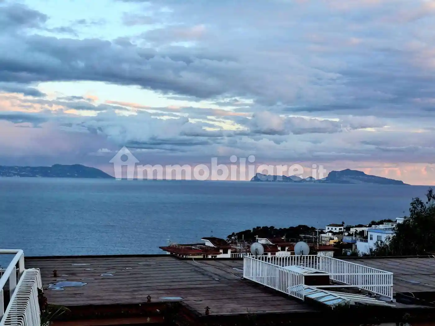 Appartamento in affitto a Napoli