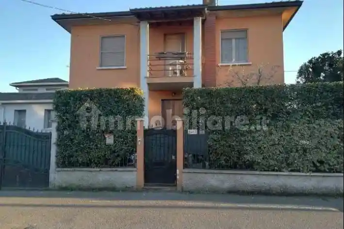 Villa in vendita a Ospedaletto Lodigiano