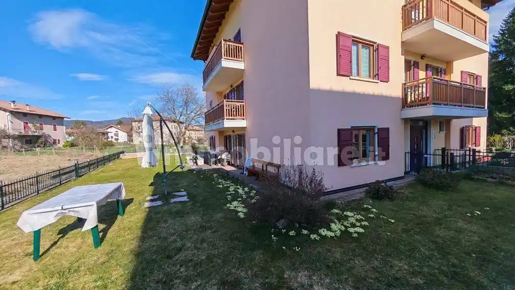 Appartamento in vendita a Romeno