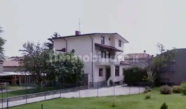 Villa in vendita a Lentate sul Seveso