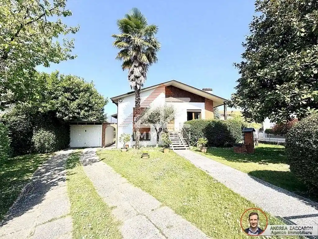 Villa in vendita a Pieve di Soligo