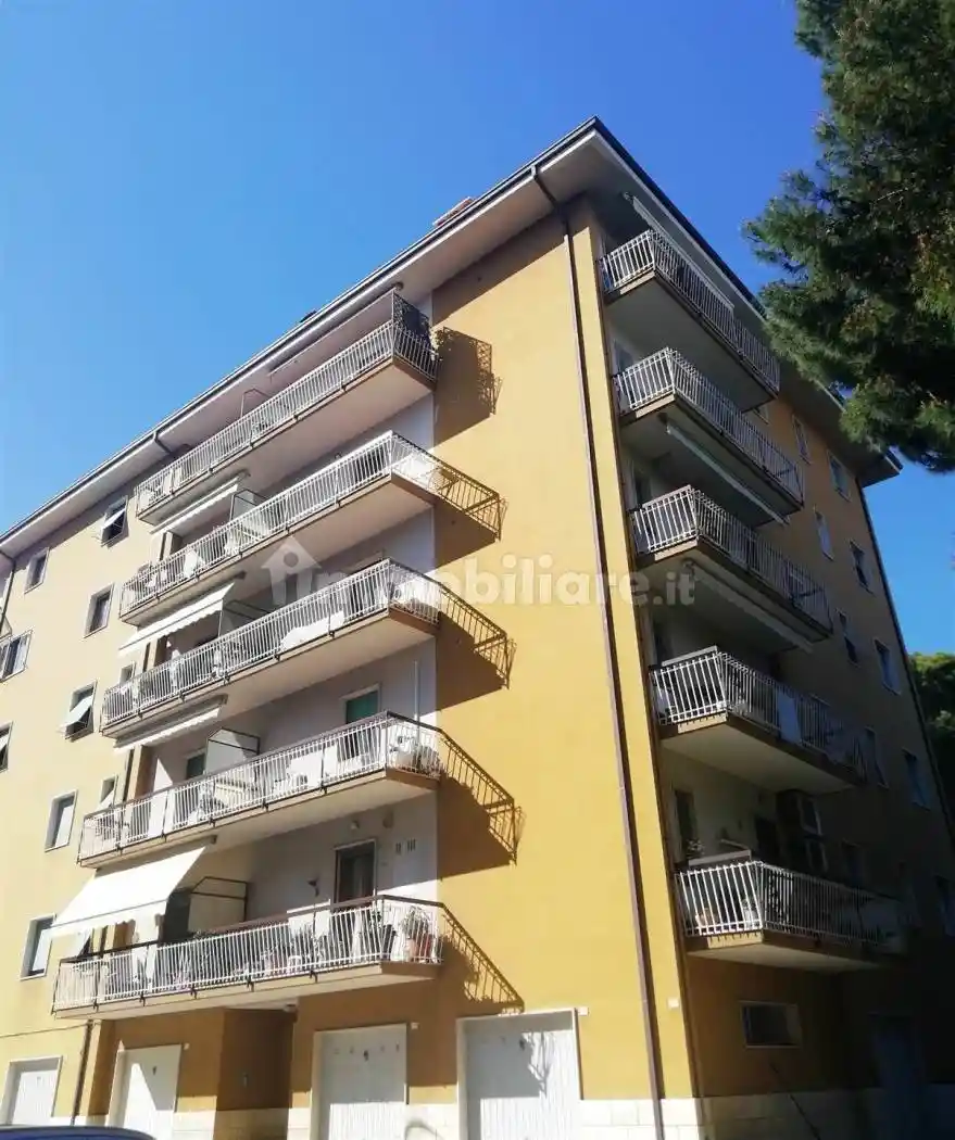 Appartamento in affitto a Chiaravalle