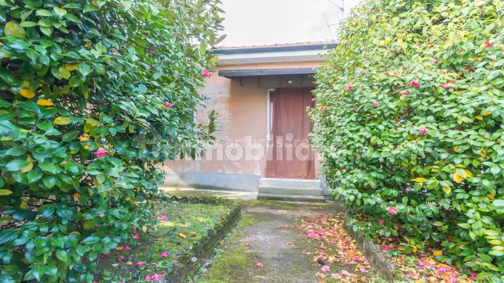 Villa in vendita a Busto Garolfo