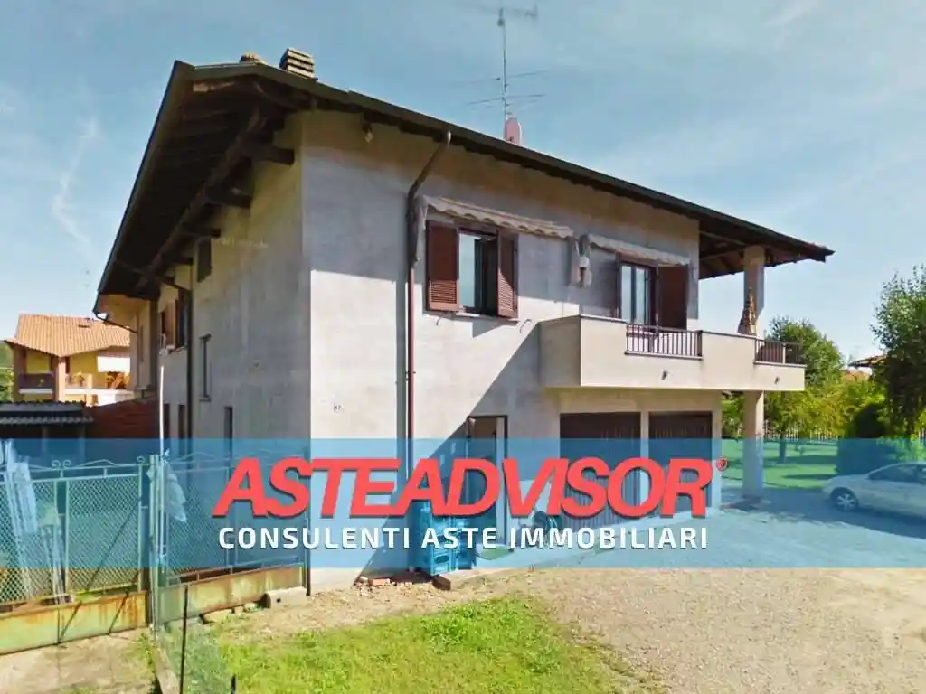 Villa in vendita a Borgomanero