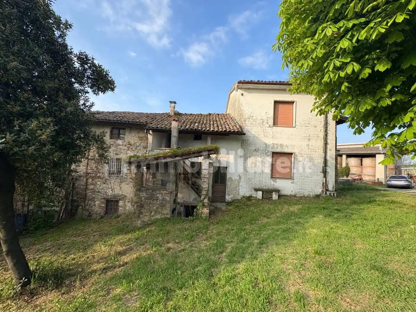 Rustico - Casale in vendita a Agazzano