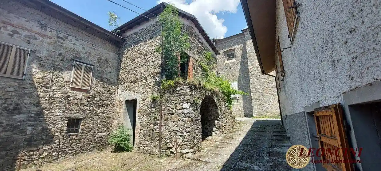 Rustico - Casale in vendita a Villafranca in Lunigiana