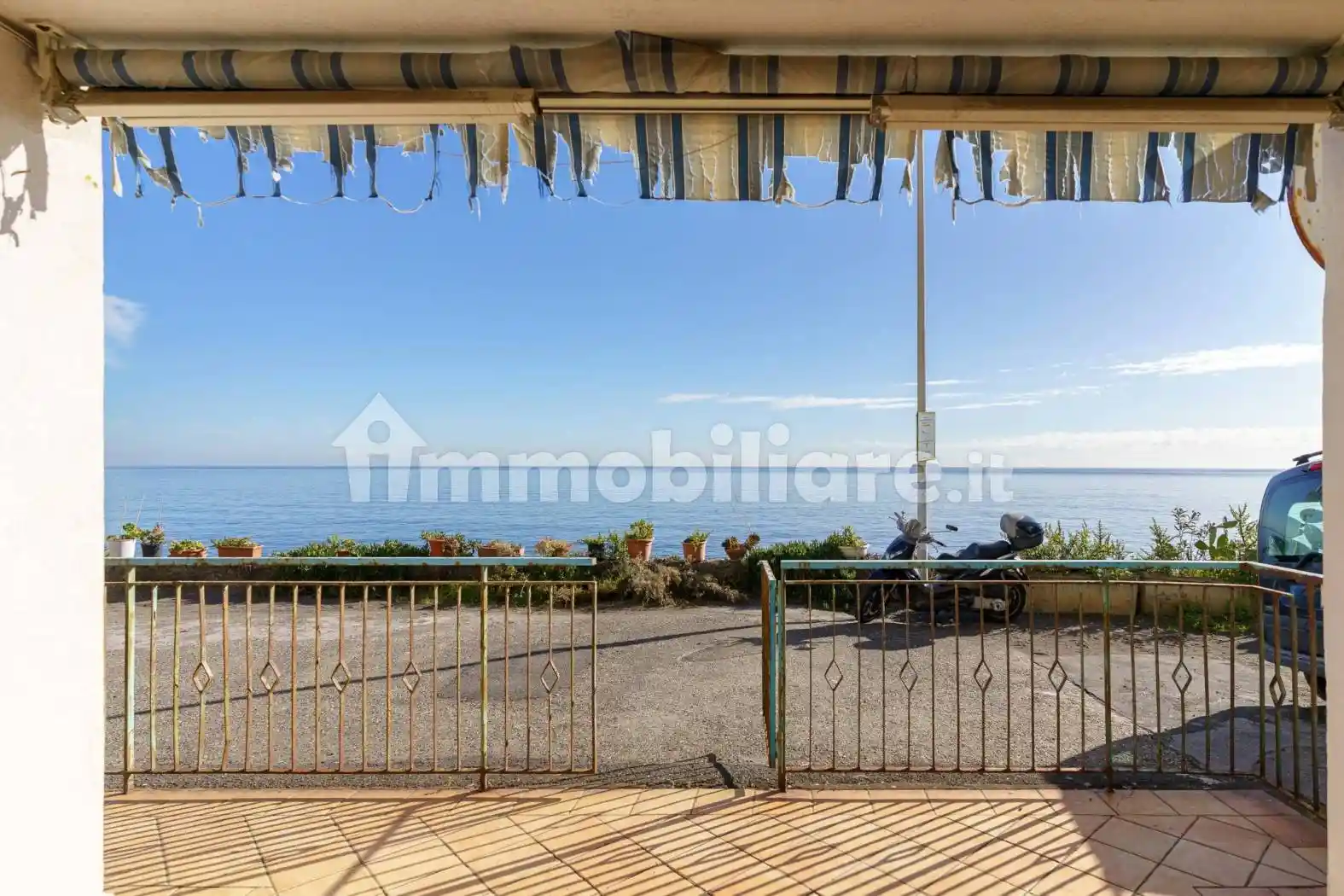 Appartamento in vendita a Aci Castello