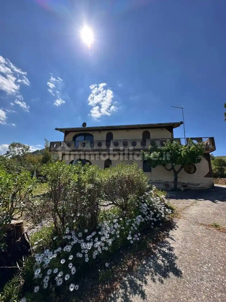 Villa in vendita a Nicosia