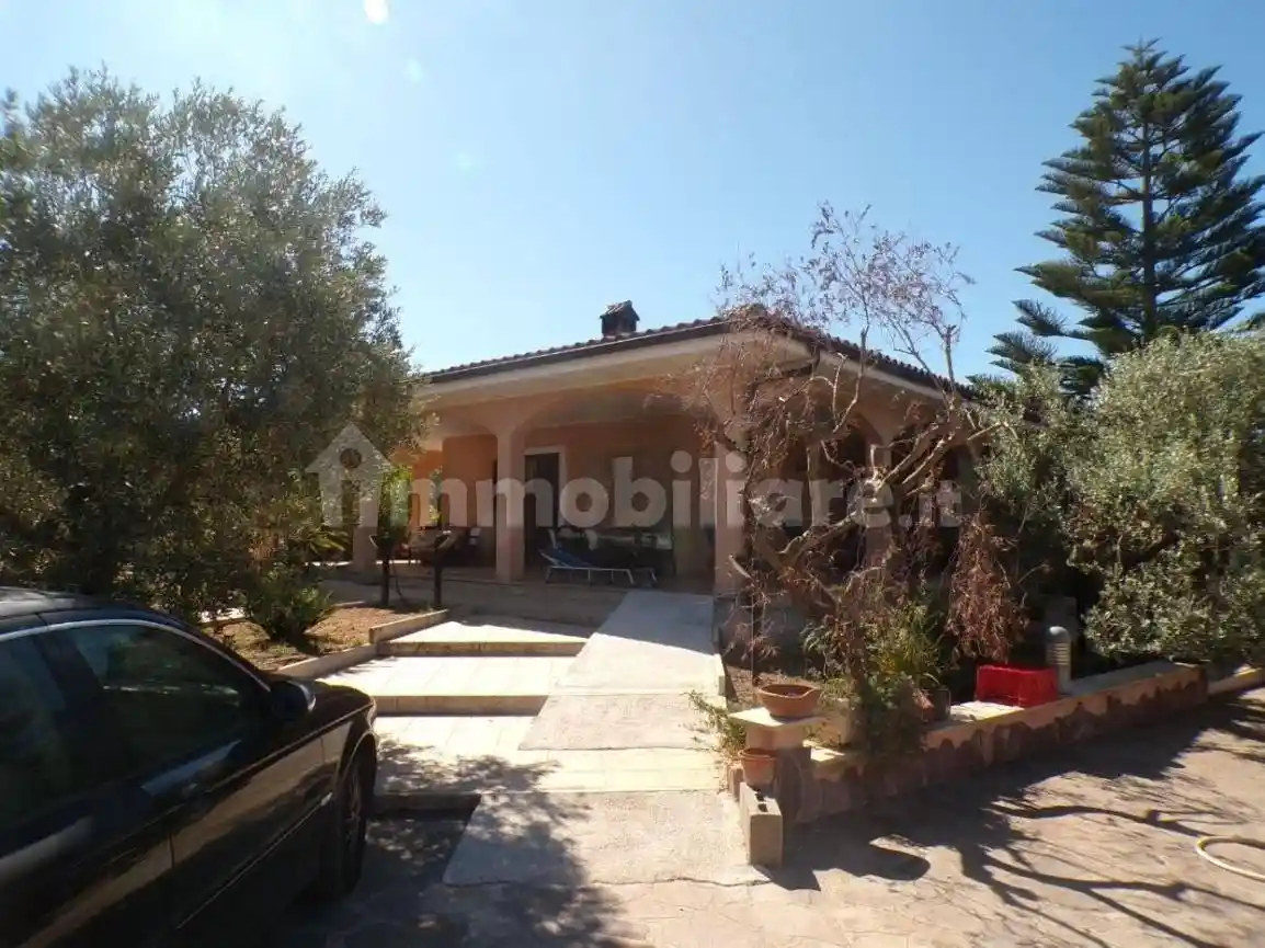 Villa in vendita a Nettuno