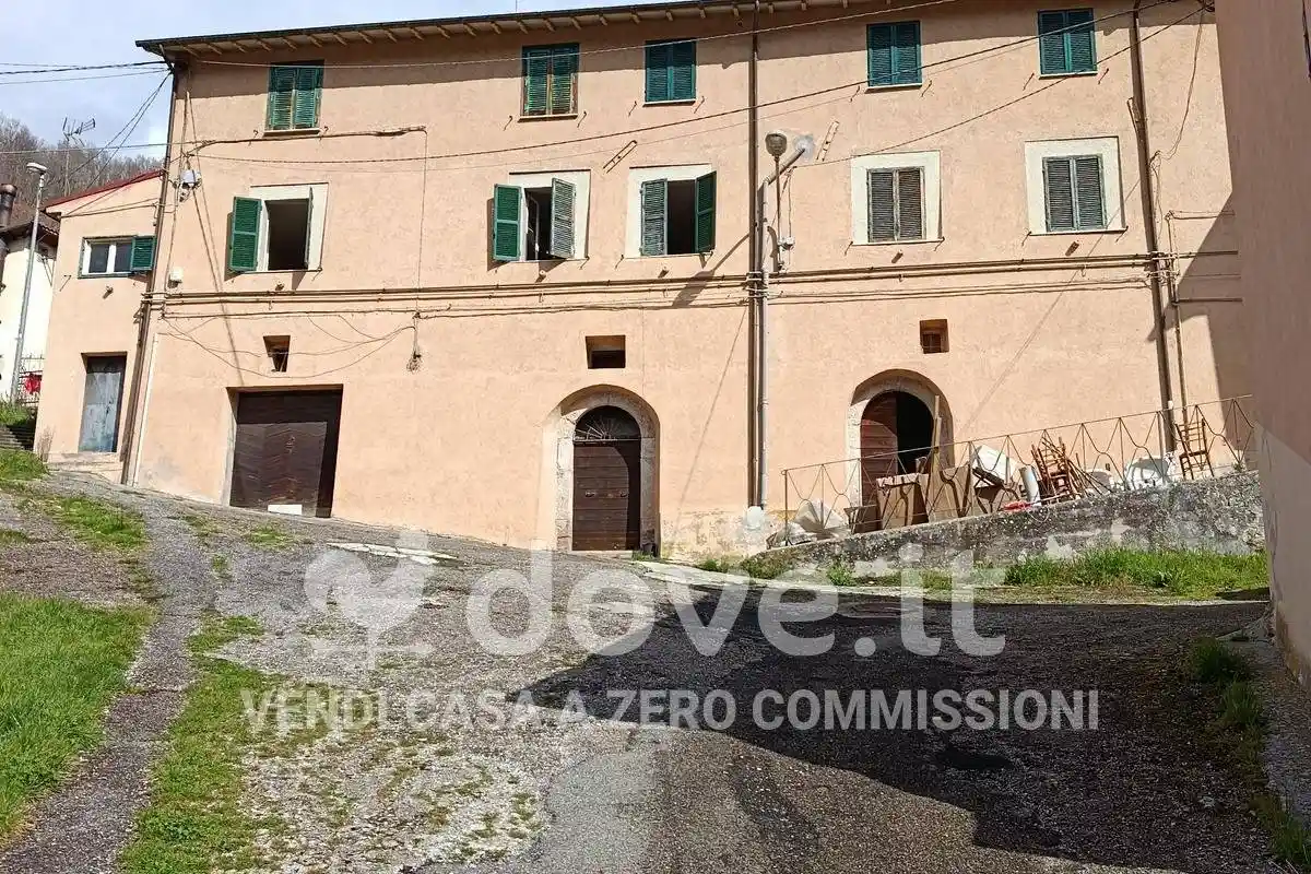 Palazzo - Edificio in vendita a Cascia
