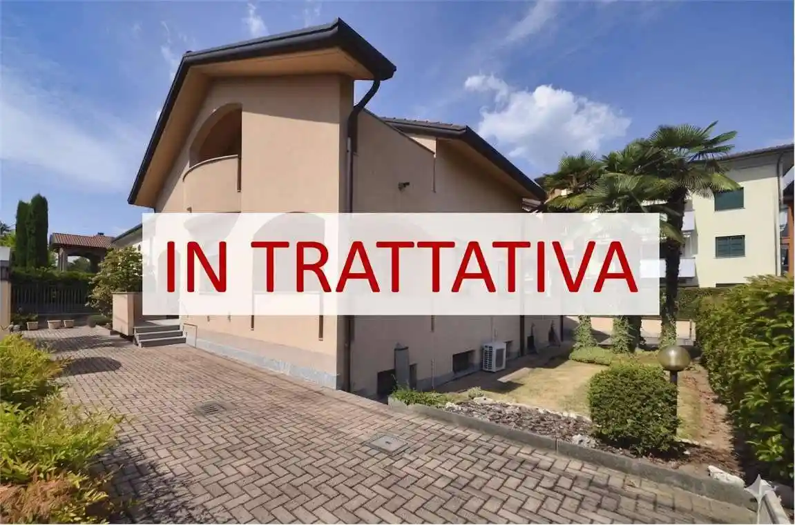 Villa in vendita a Cislago