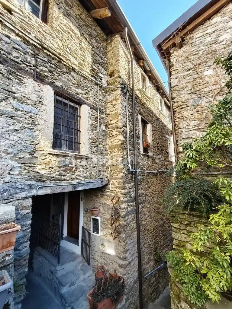 Rustico - Casale in vendita a Sueglio