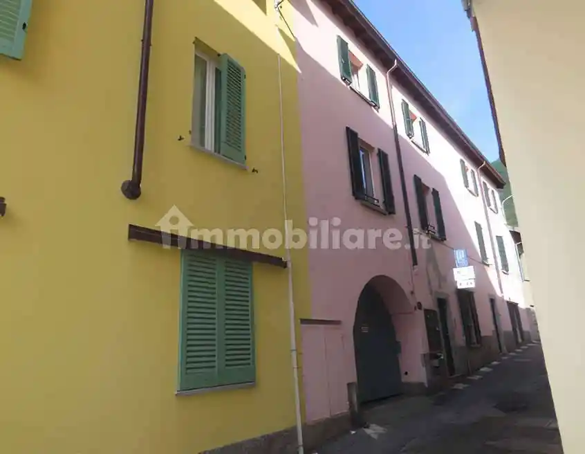 Appartamento in vendita a Valmadrera