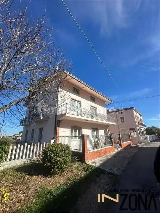 Appartamento in vendita a Tornareccio