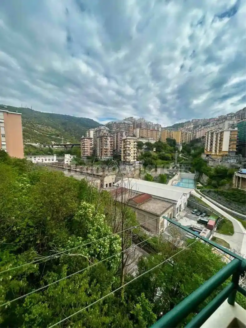 Appartamento in vendita a Genova