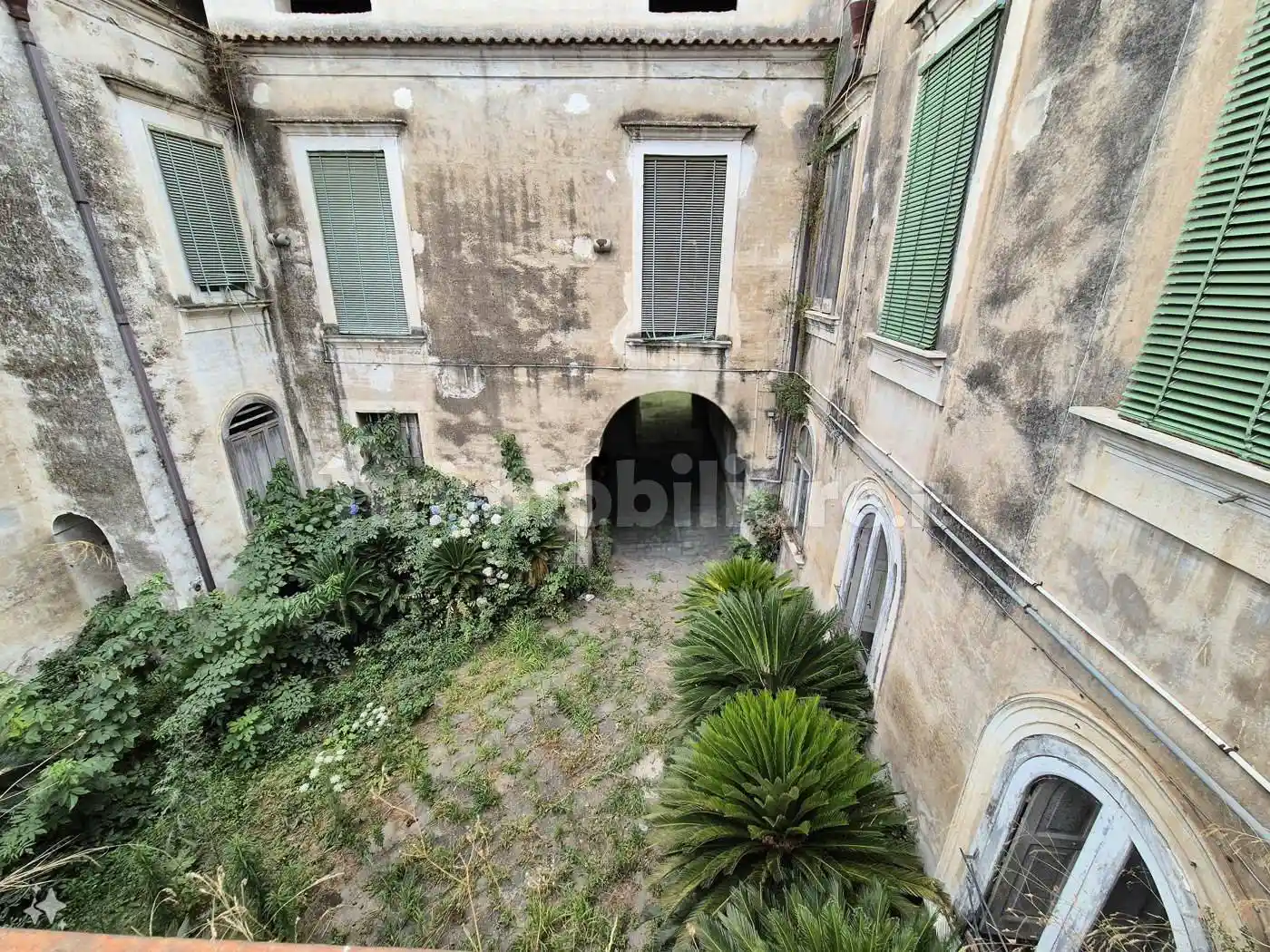 Palazzo - Edificio in vendita a Cardito