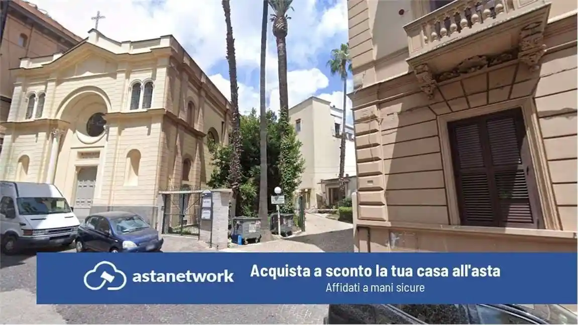 Appartamento in vendita a Napoli