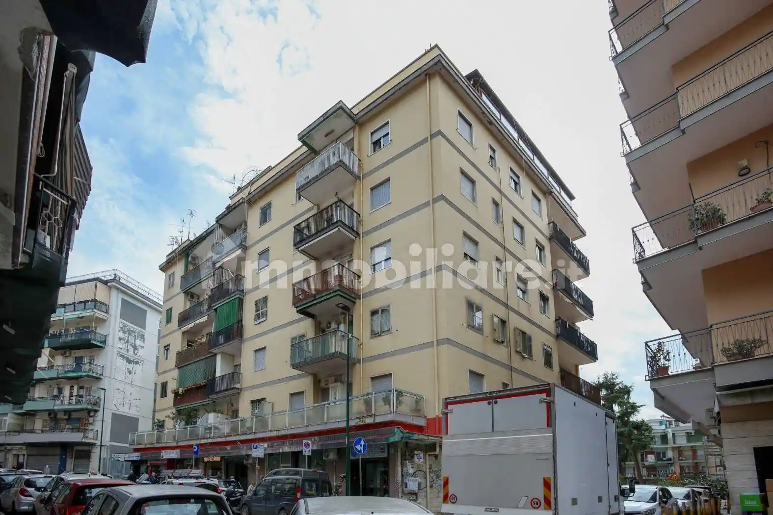 Appartamento in vendita a Napoli