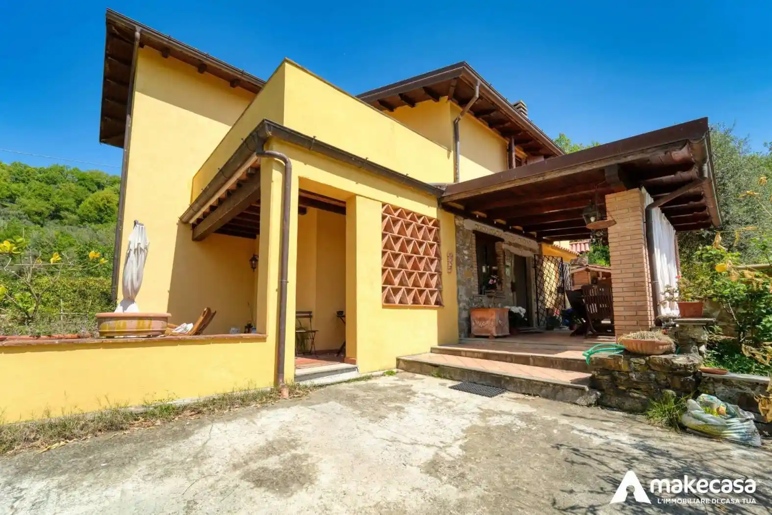 Casa indipendente in vendita a Podenzana