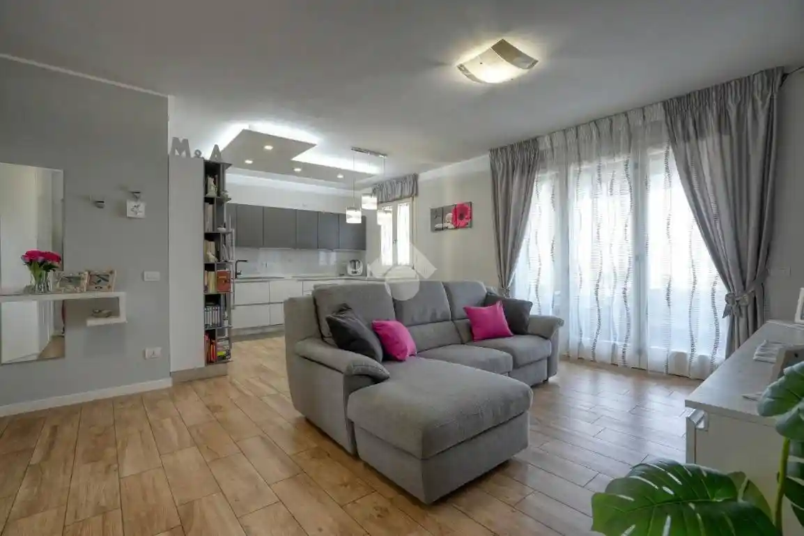 Appartamento in vendita a Monza