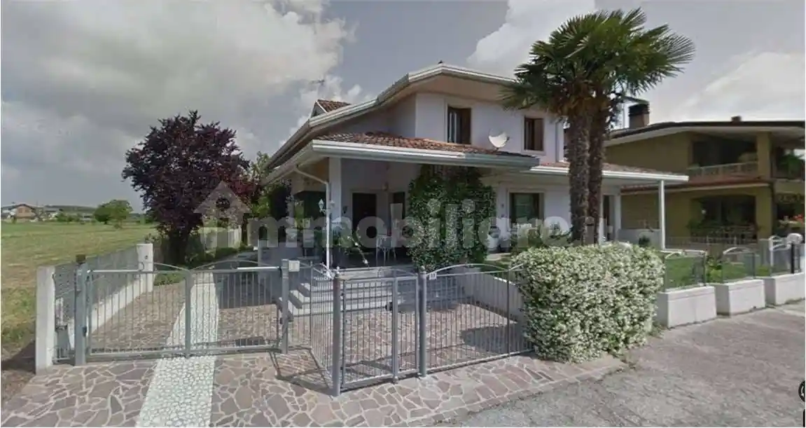 Villa in vendita a Porpetto