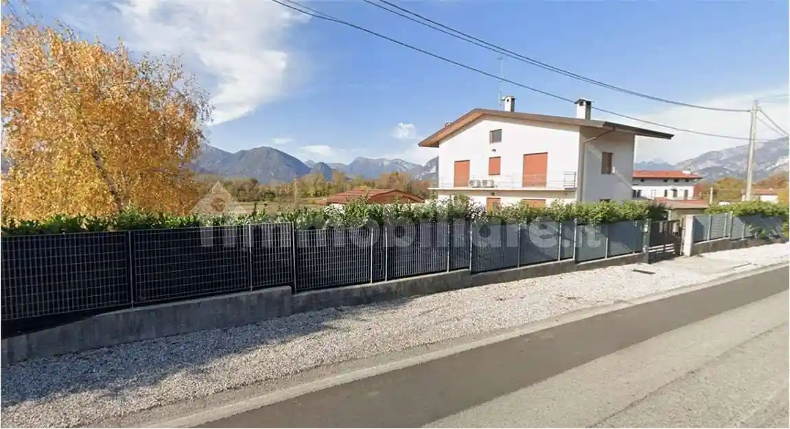 Casa indipendente in vendita a Buja