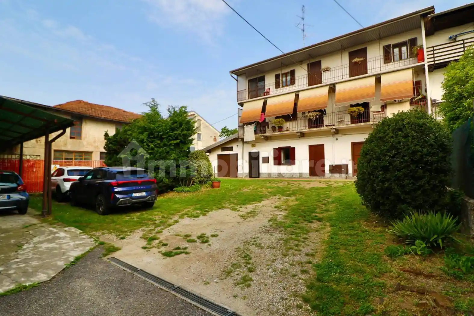 Appartamento in vendita a Jerago con Orago