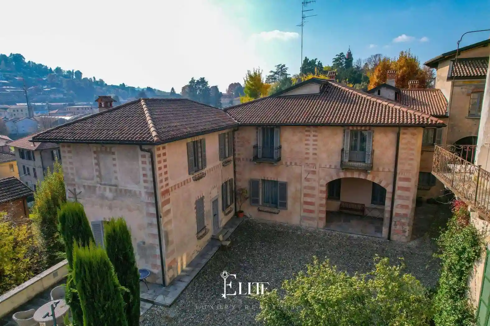 Villa - foto 2