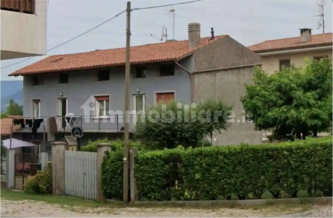 Casa indipendente in vendita a Buja