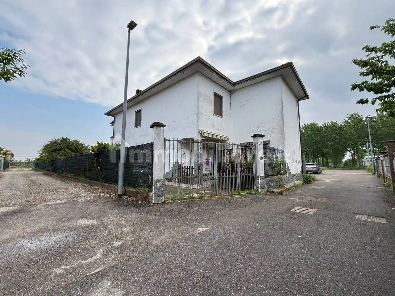 Villa in vendita a Motta Visconti