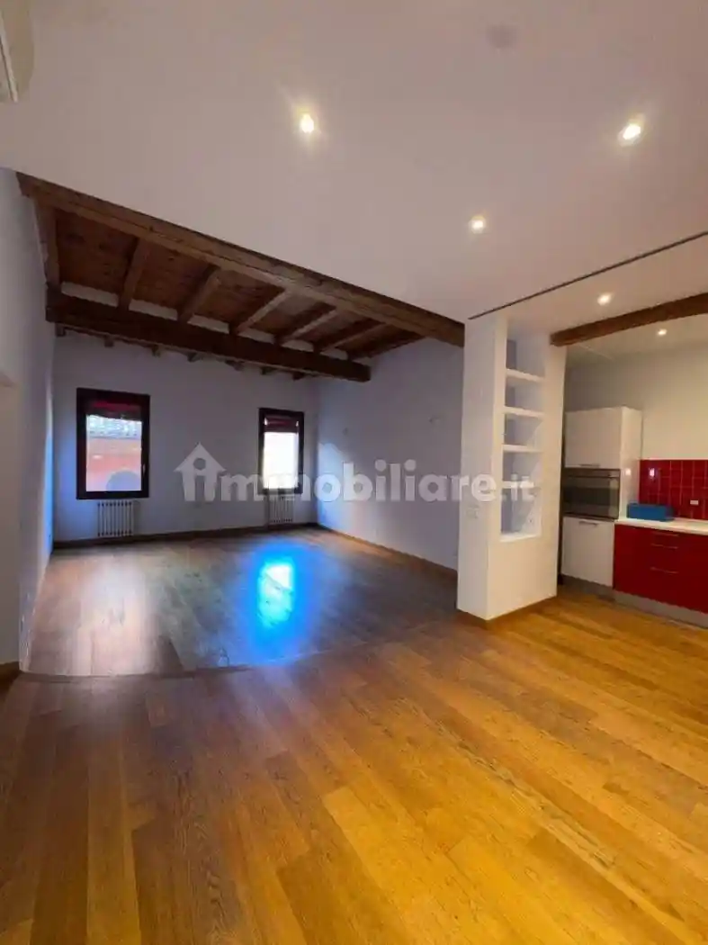 Appartamento in affitto a Bologna