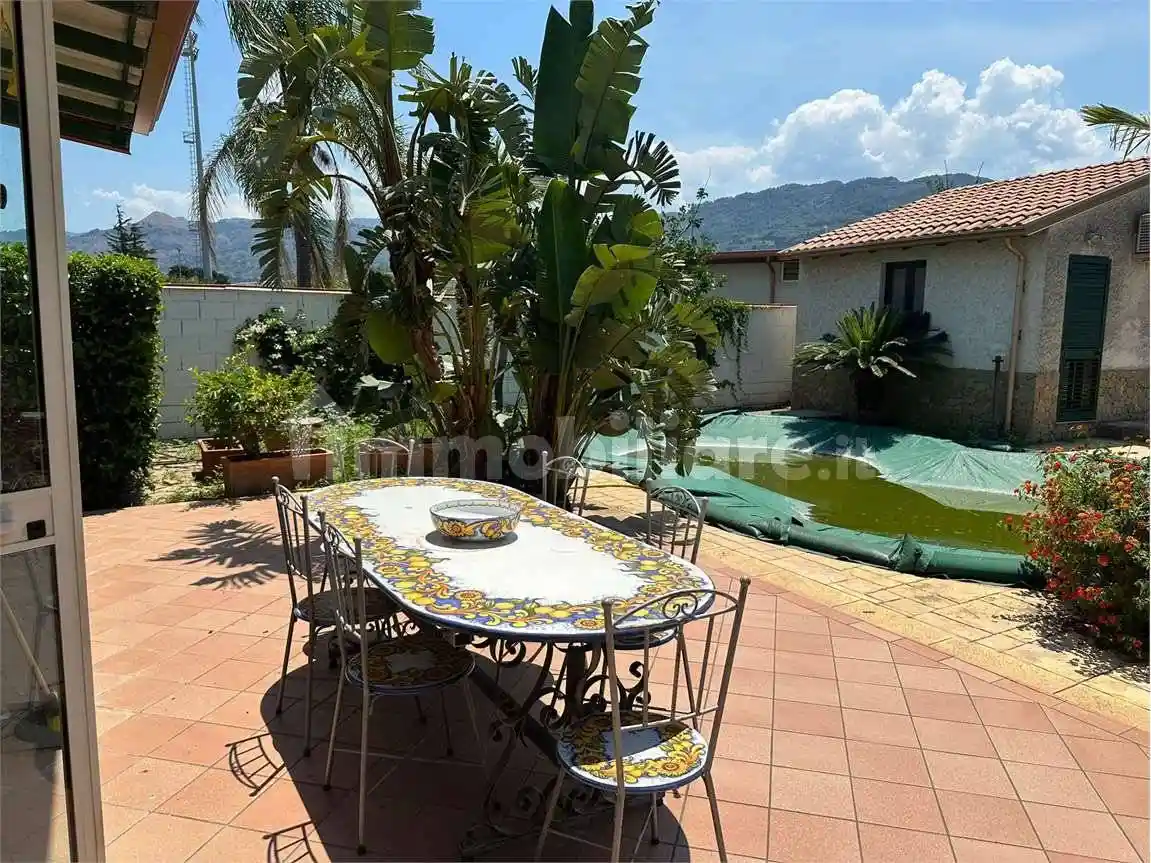 Villa in affitto a Capo d'Orlando