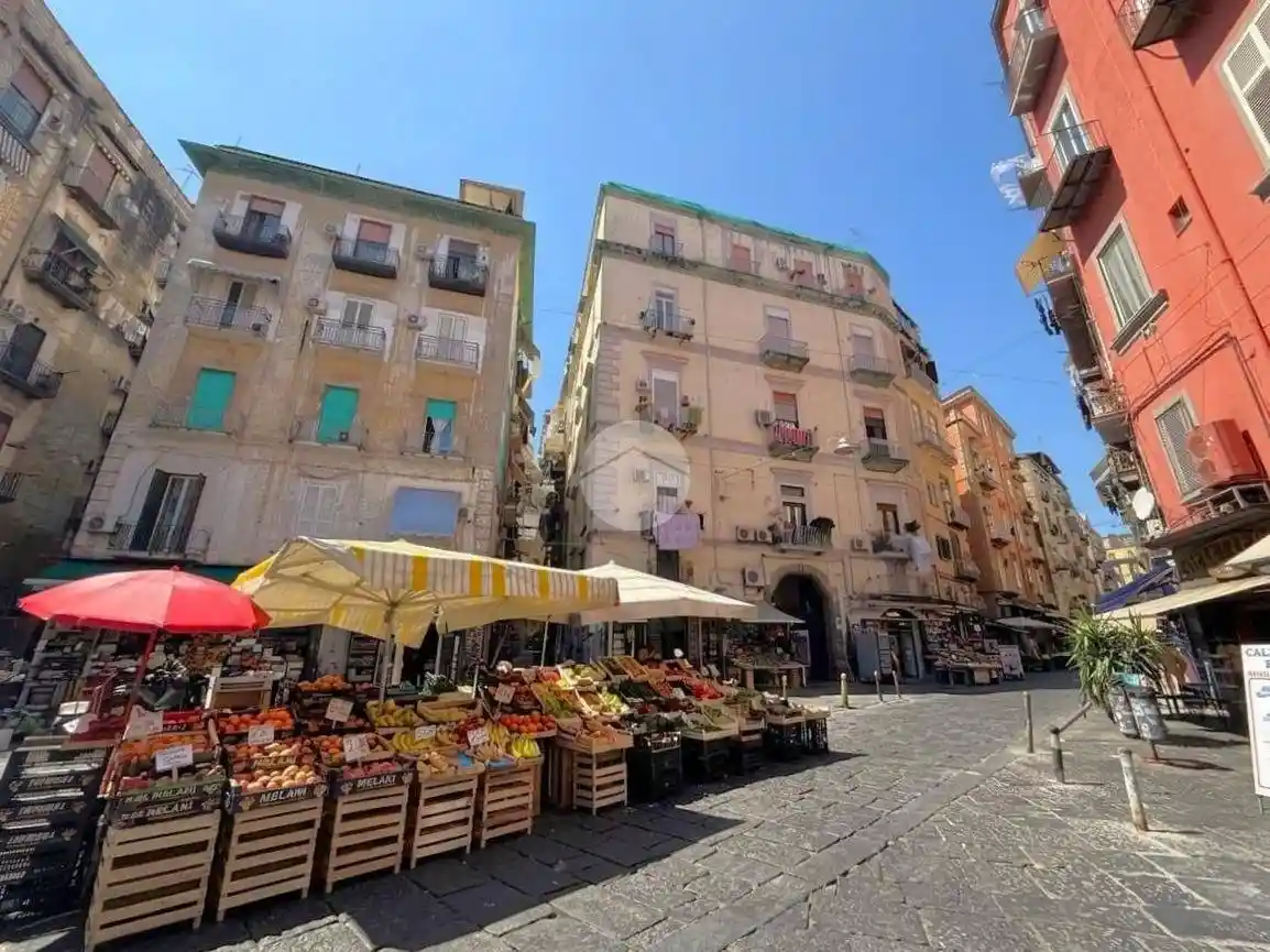 Appartamento in vendita a Napoli