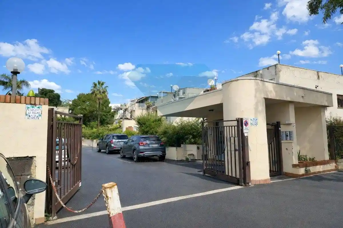 Appartamento in affitto a Aci Castello