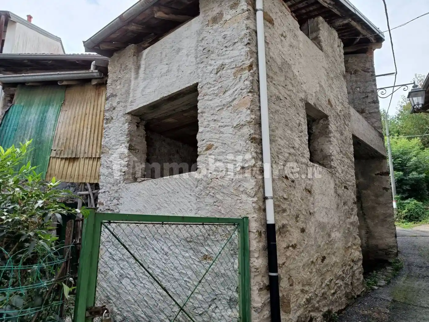 Rustico - Casale in vendita a Lesa