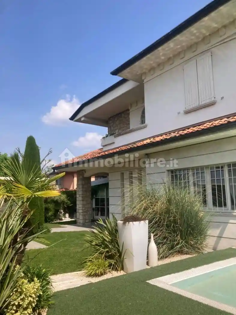 Villa in vendita a Ospitaletto