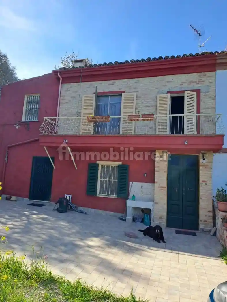Appartamento in vendita a Loreto Aprutino