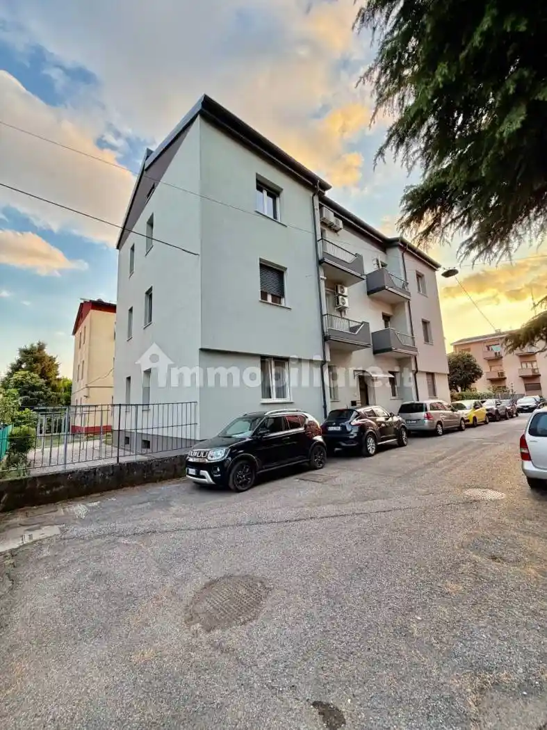 Appartamento in vendita a Brescia