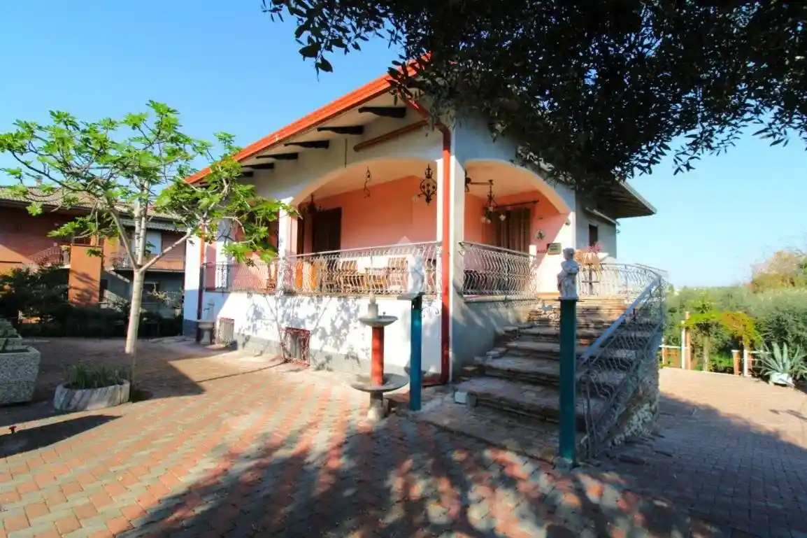 Casa indipendente in vendita a Longiano