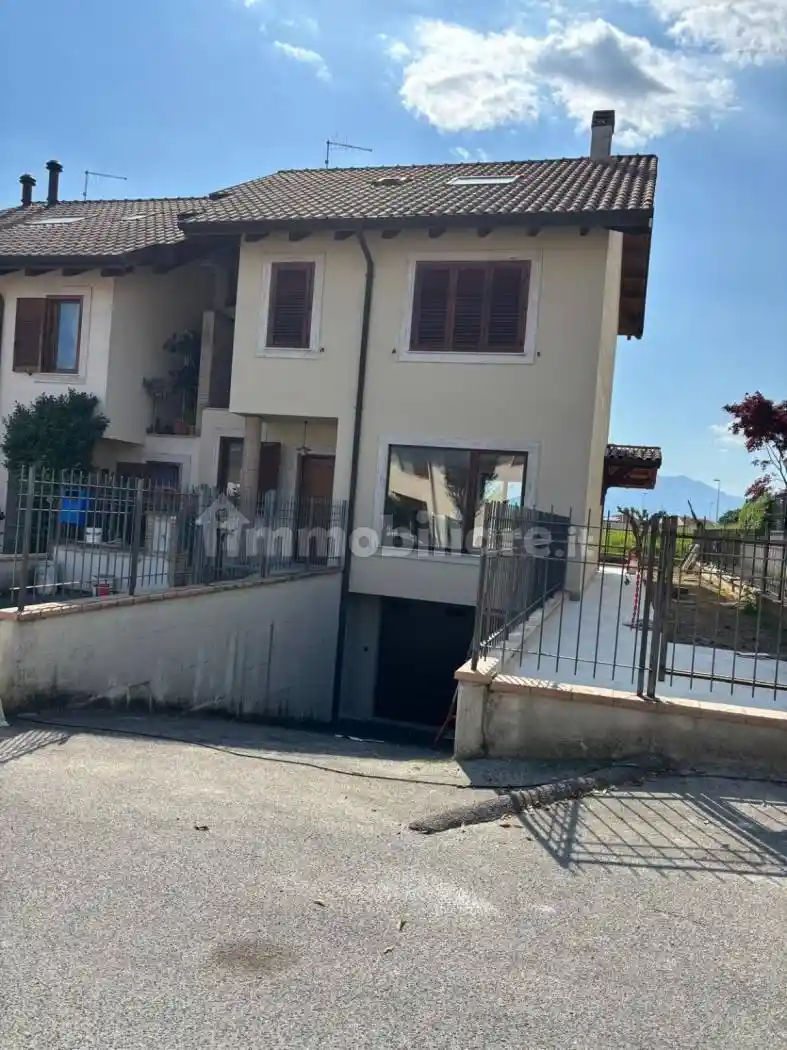 Villetta a schiera in affitto a Frosinone