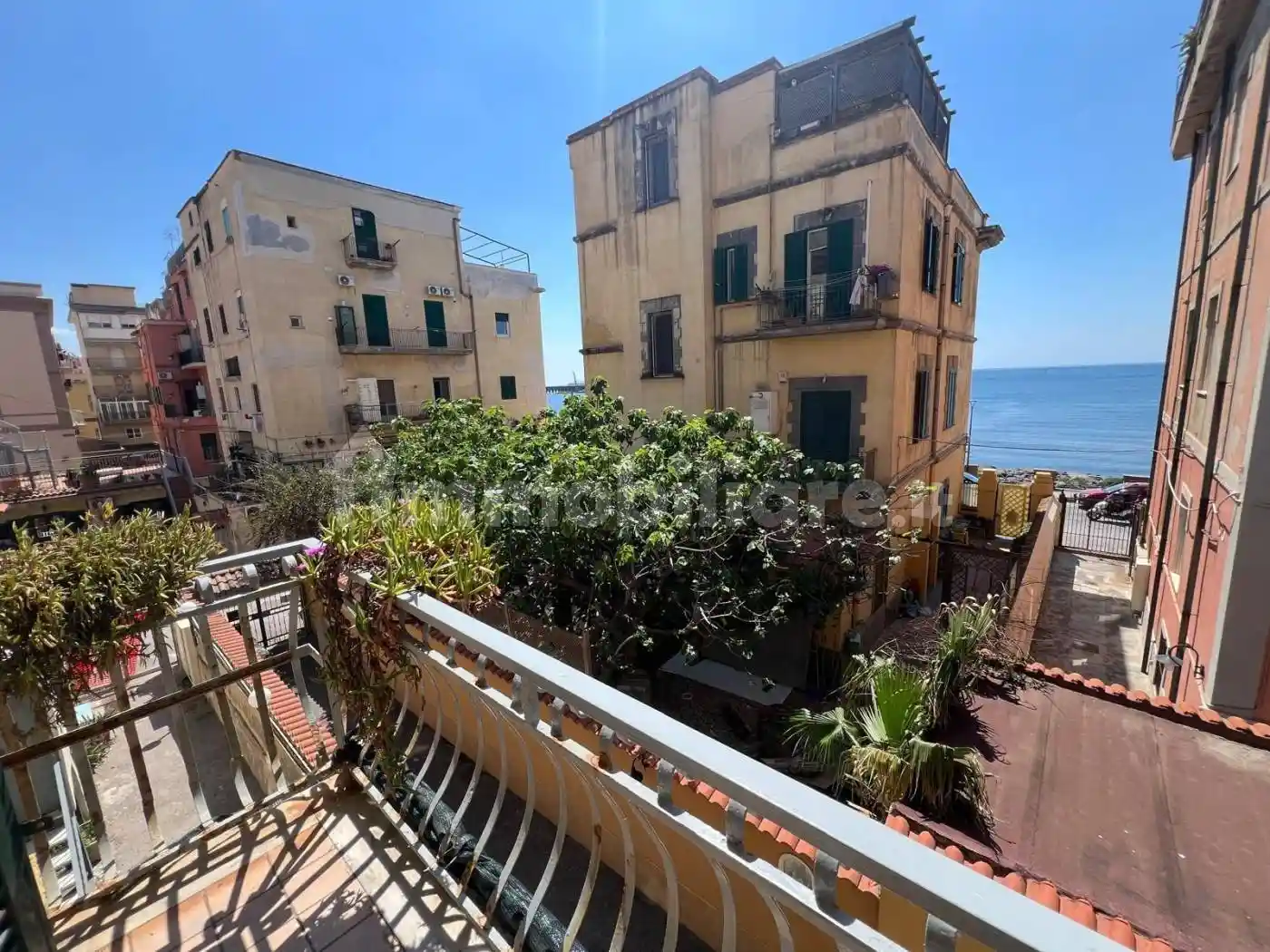 Appartamento in affitto a Napoli