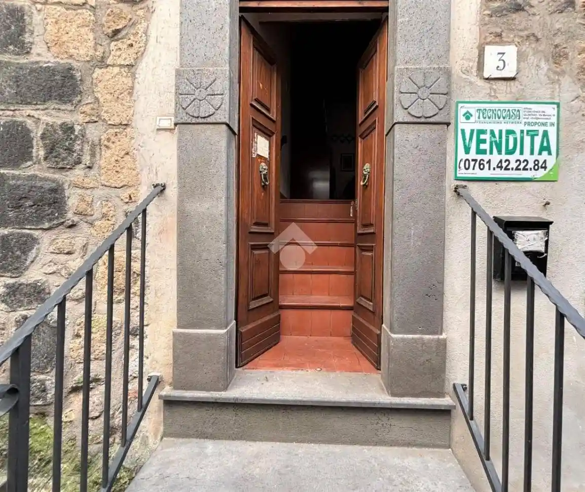 Appartamento in vendita a Latera