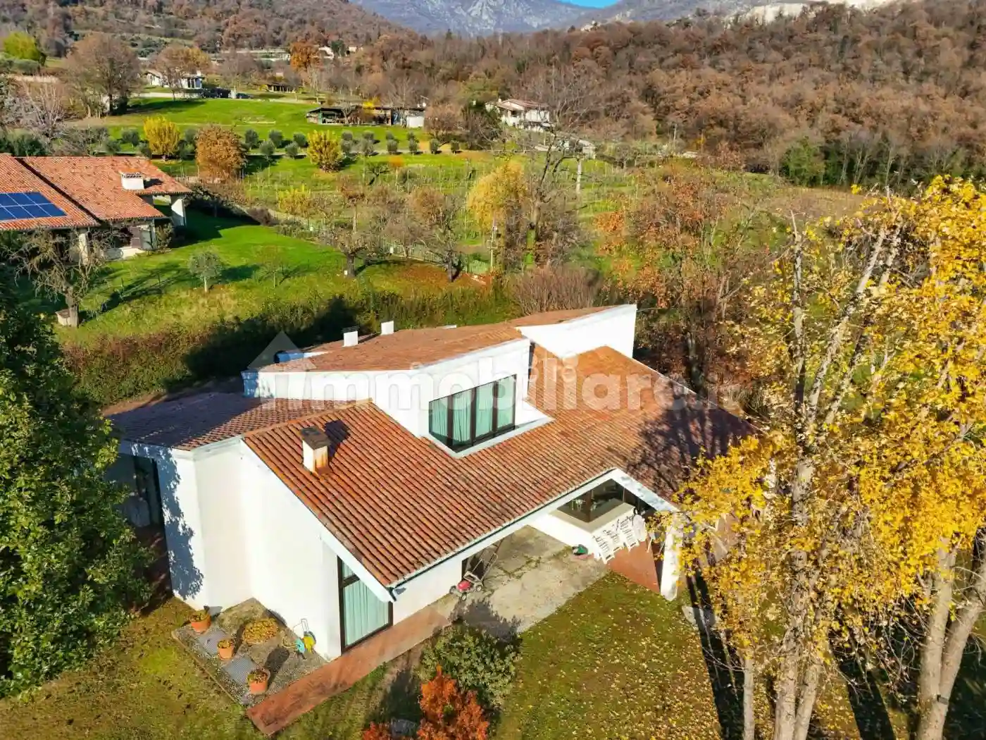 Villa - foto 2