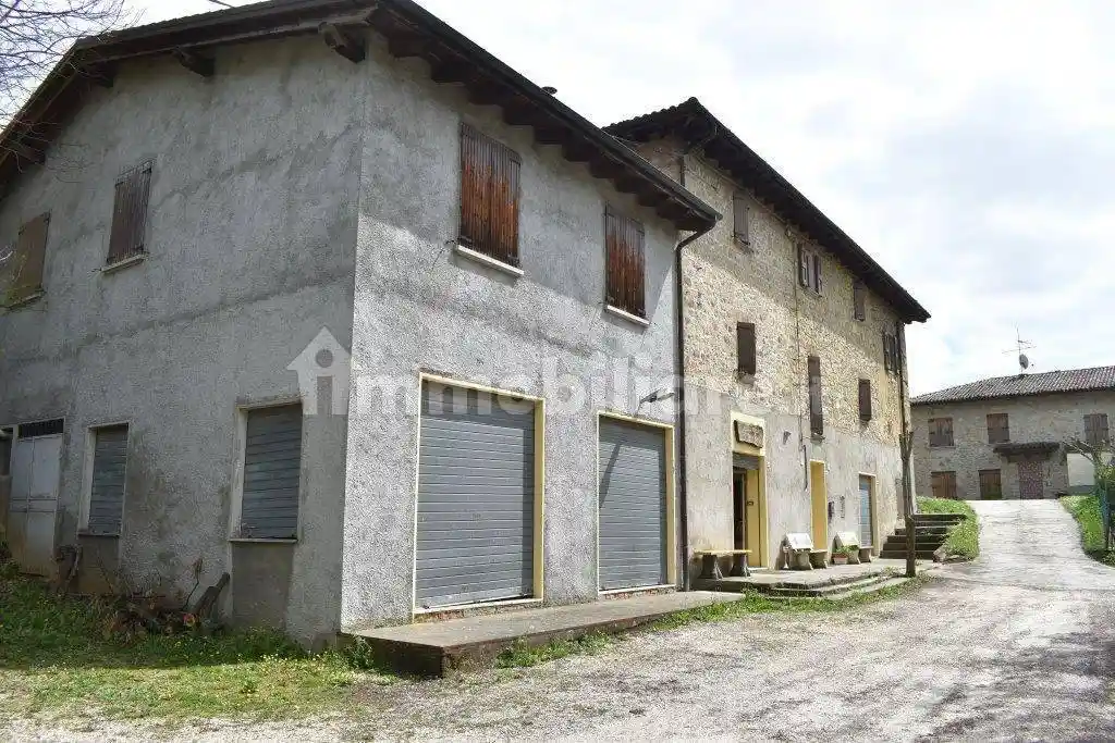 Casa indipendente in vendita a Valsamoggia