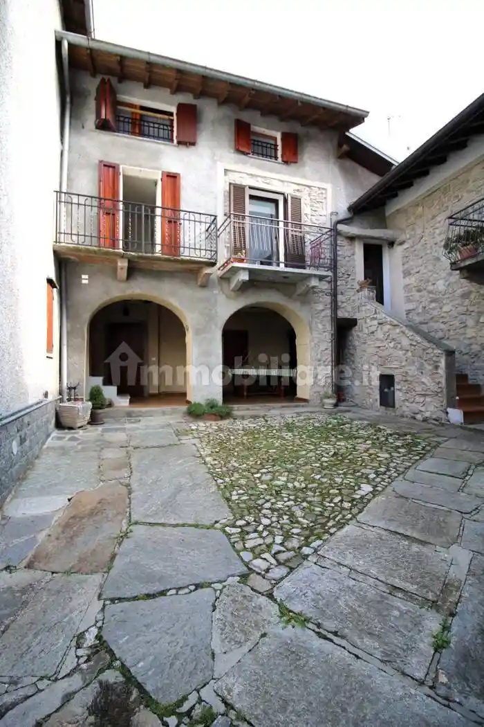 Appartamento in vendita a Alta Valle Intelvi