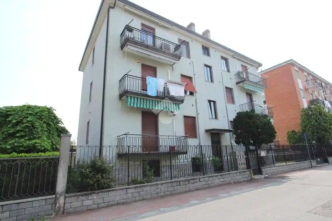 Appartamento in vendita a Bareggio